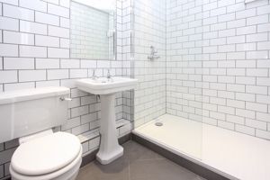 Photo 25- click for photo gallery